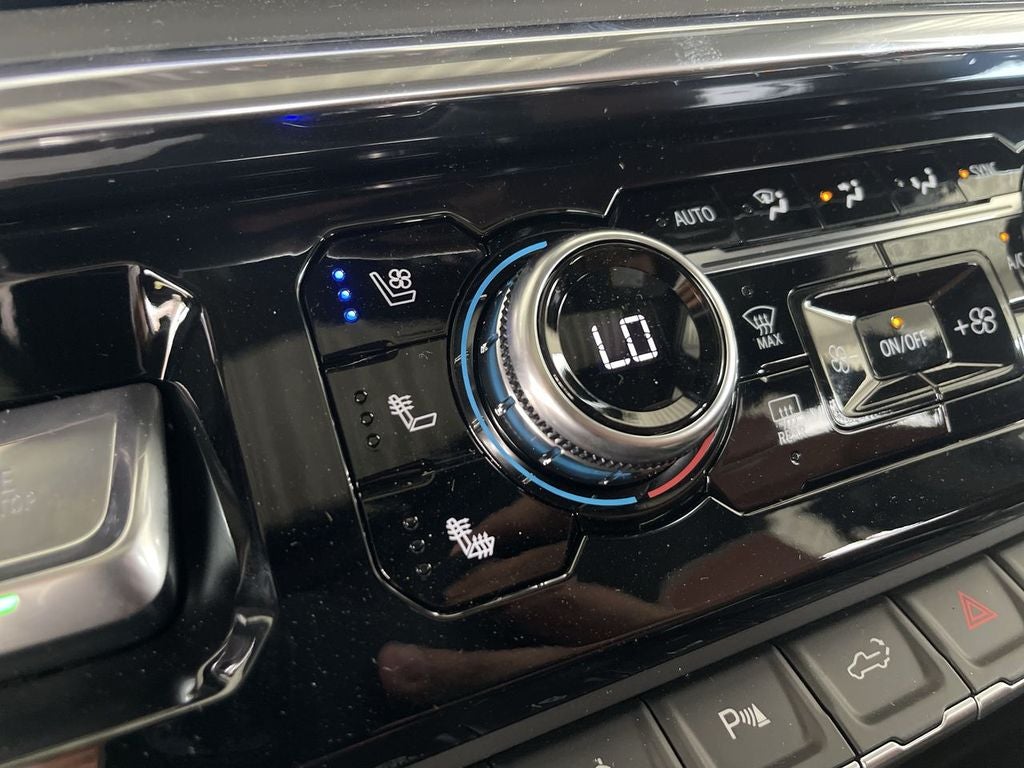 2025 GMC Sierra 3500 HD Denali Ultimate