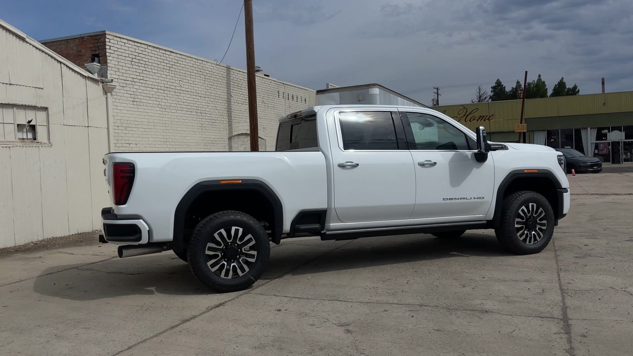2025 GMC Sierra 3500 HD Denali Ultimate