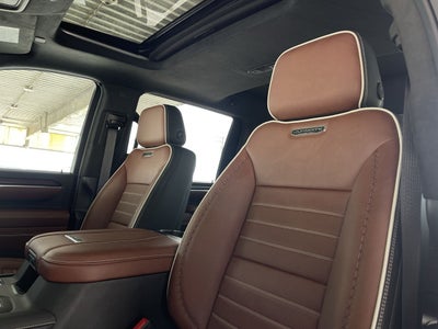 2025 GMC Sierra 3500 HD Denali Ultimate