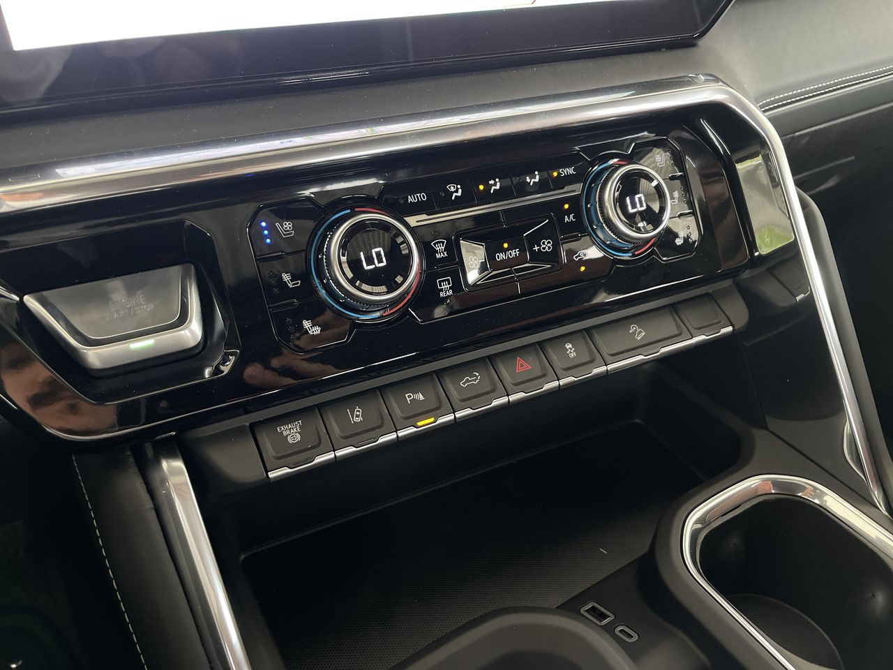 2025 GMC Sierra 3500 HD Denali Ultimate