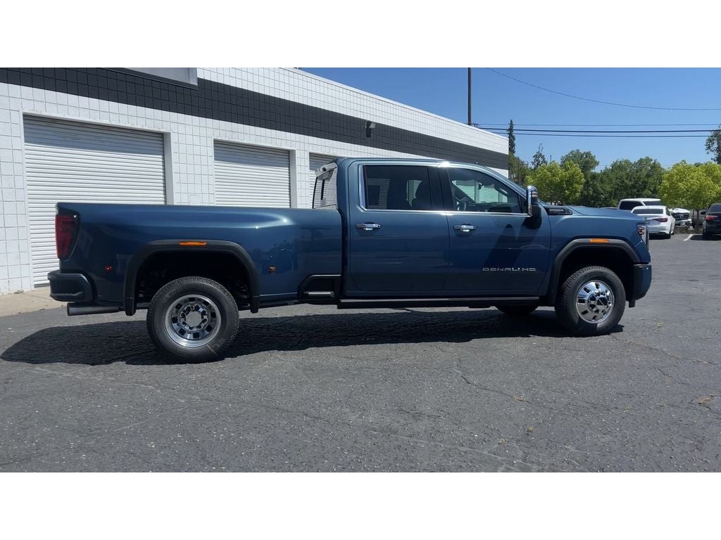 2026 GMC Sierra 3500 HD Denali Ultimate DRW