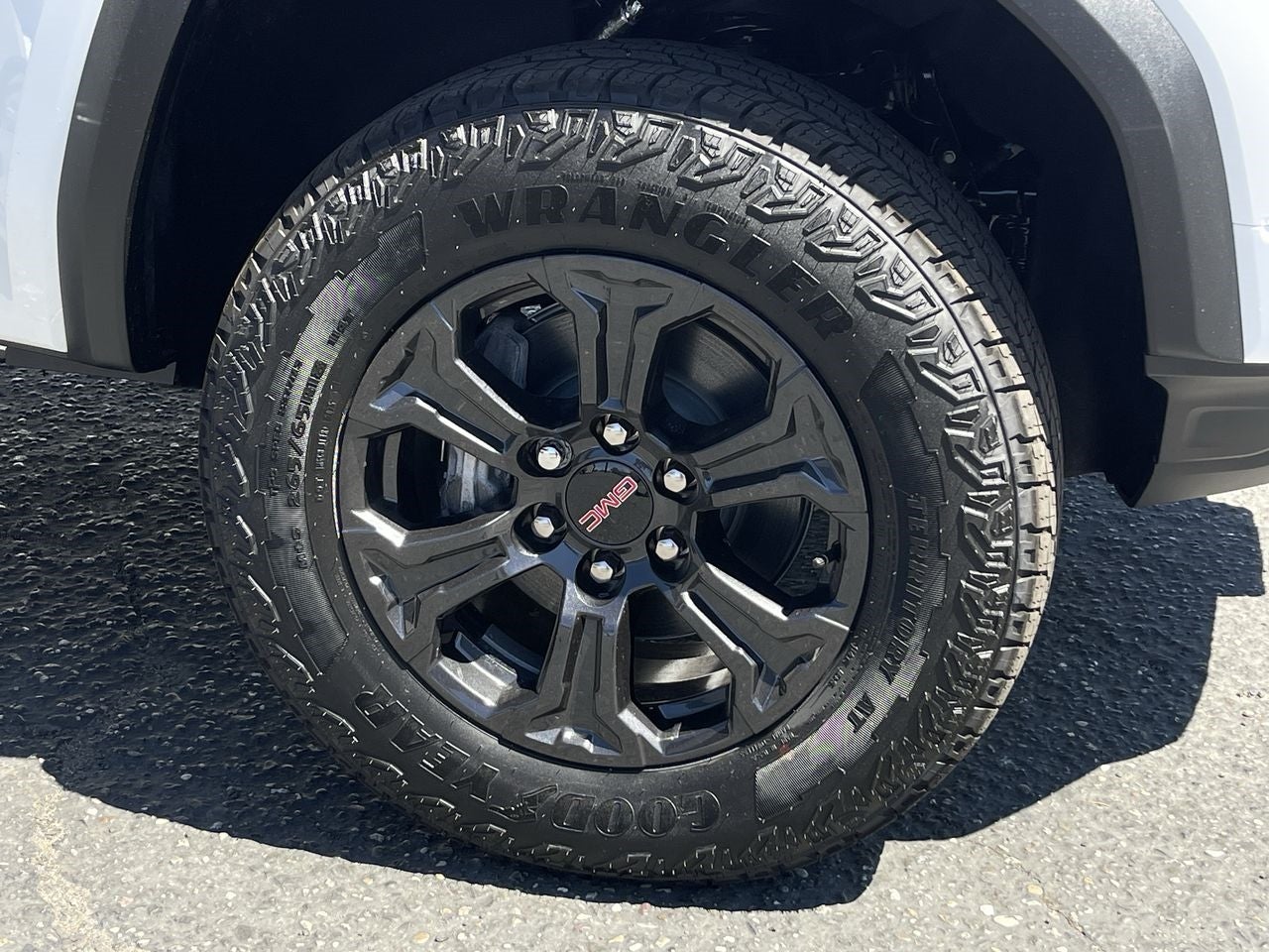 2025 GMC Canyon Elevation