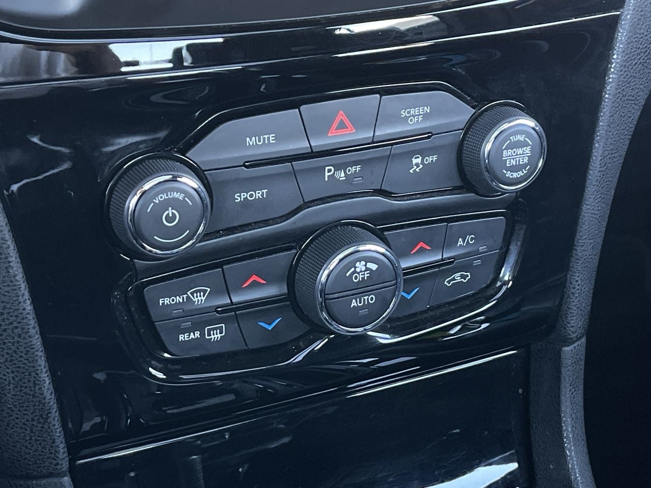 2023 Chrysler 300 300S