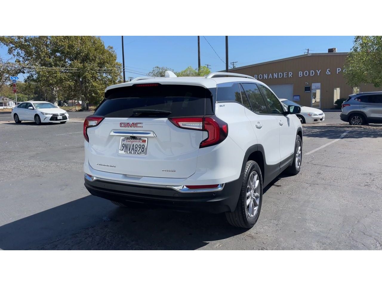 2024 GMC Terrain SLT