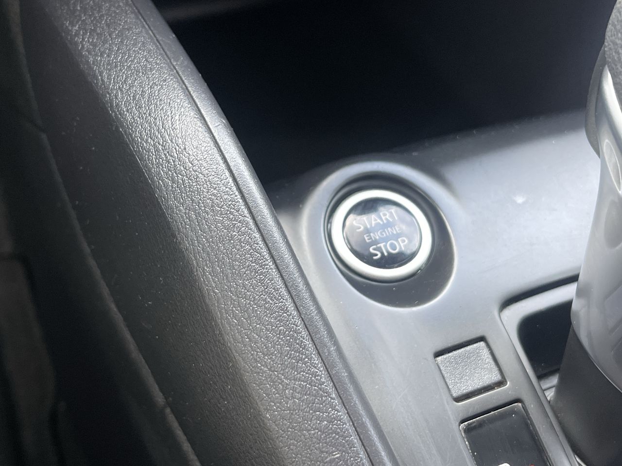 2023 Nissan Kicks S Xtronic CVT