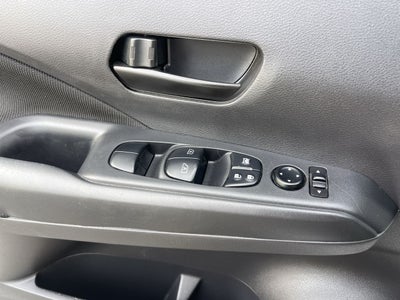 2023 Nissan Kicks S Xtronic CVT