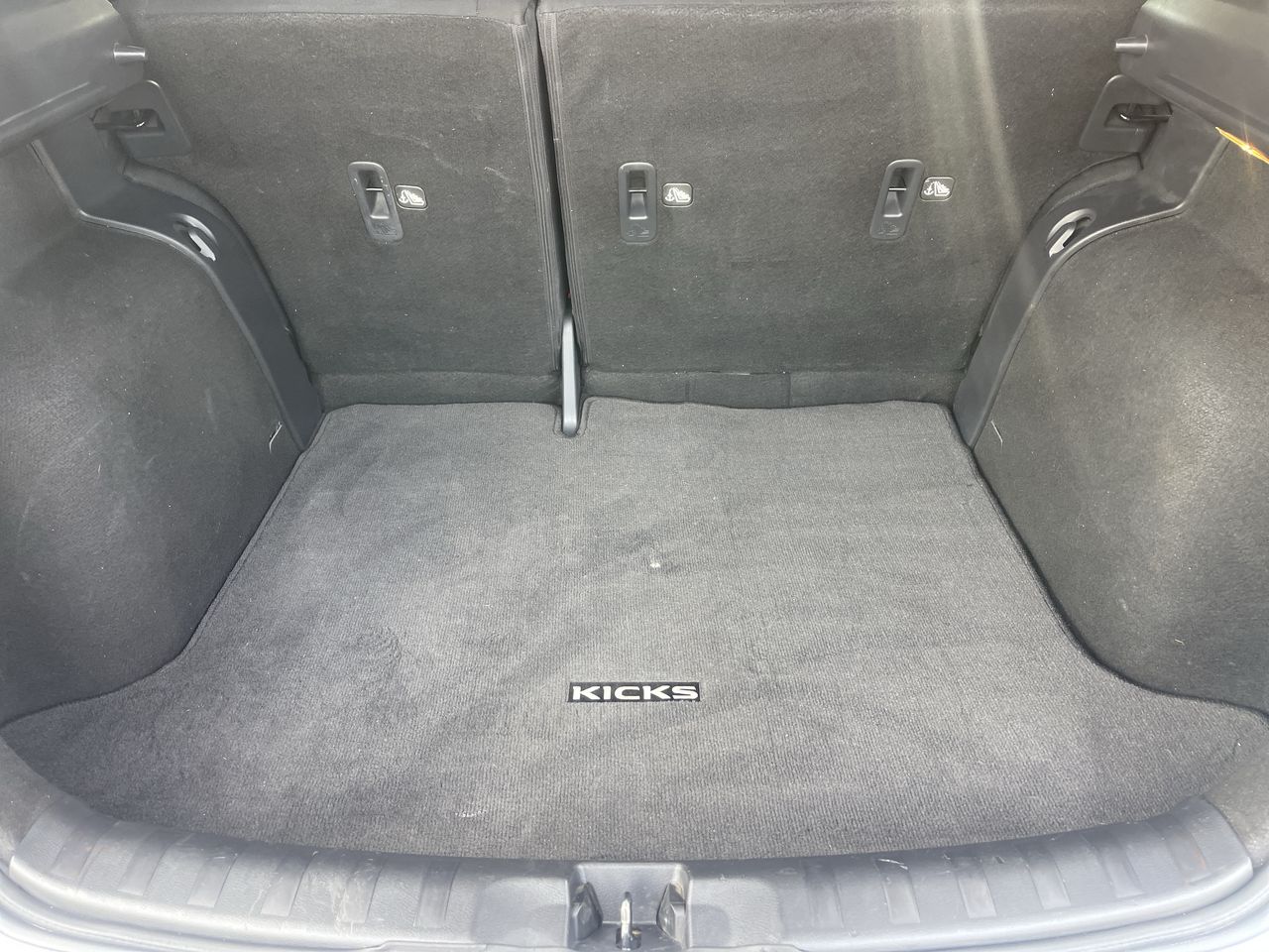 2023 Nissan Kicks S Xtronic CVT