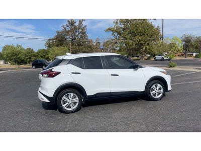 2023 Nissan Kicks S Xtronic CVT