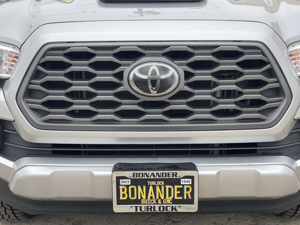 2022 Toyota Tacoma 4WD SR