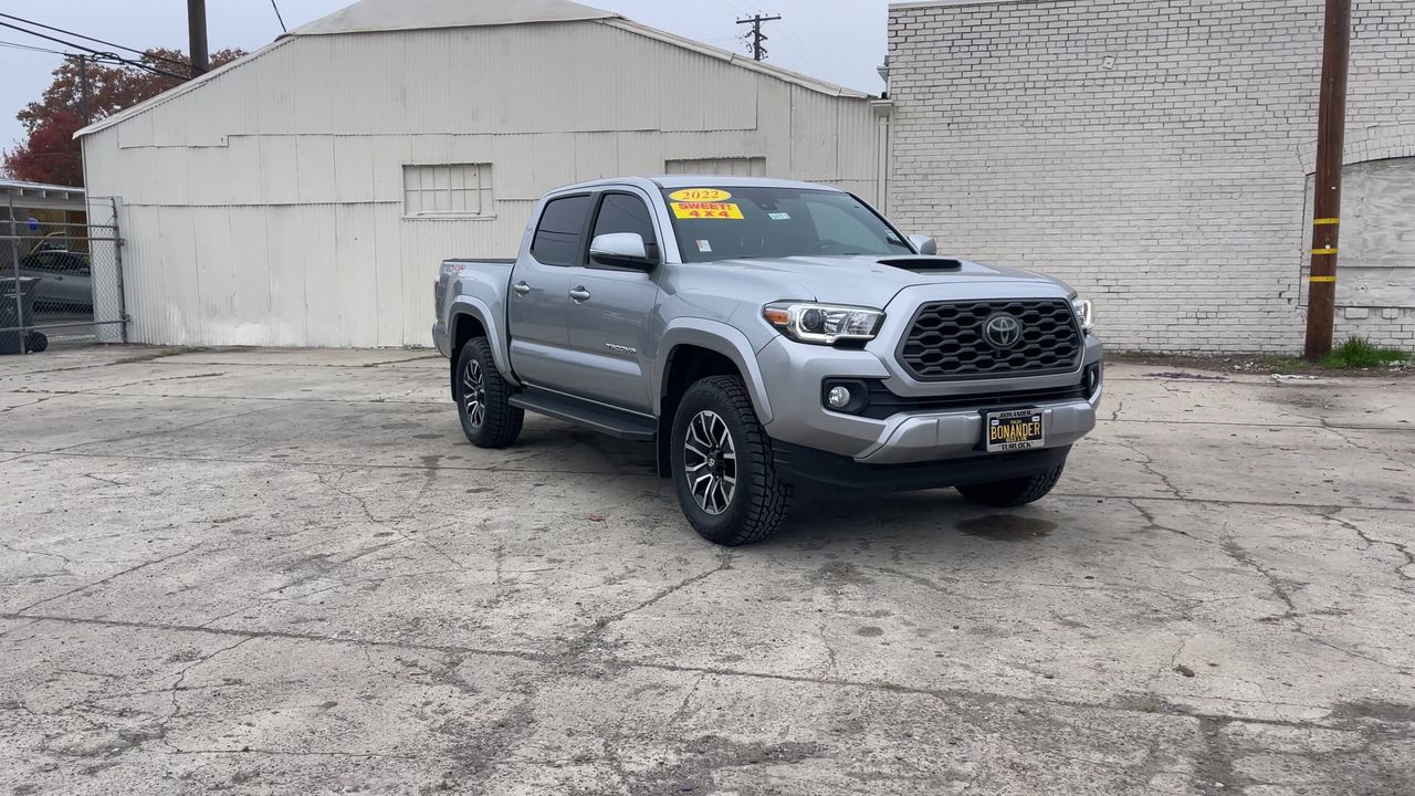 2022 Toyota Tacoma 4WD SR
