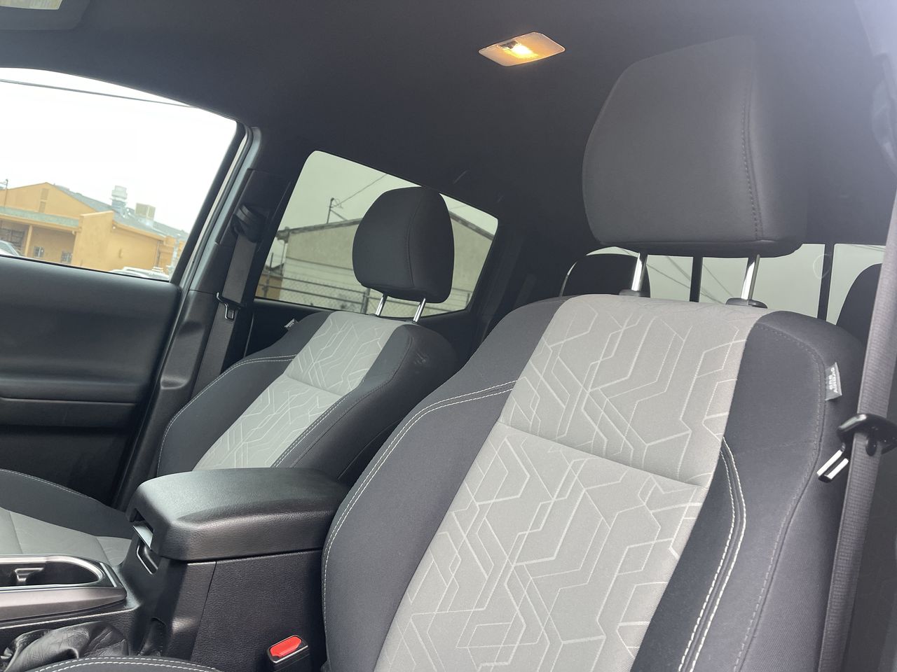 2022 Toyota Tacoma 4WD SR