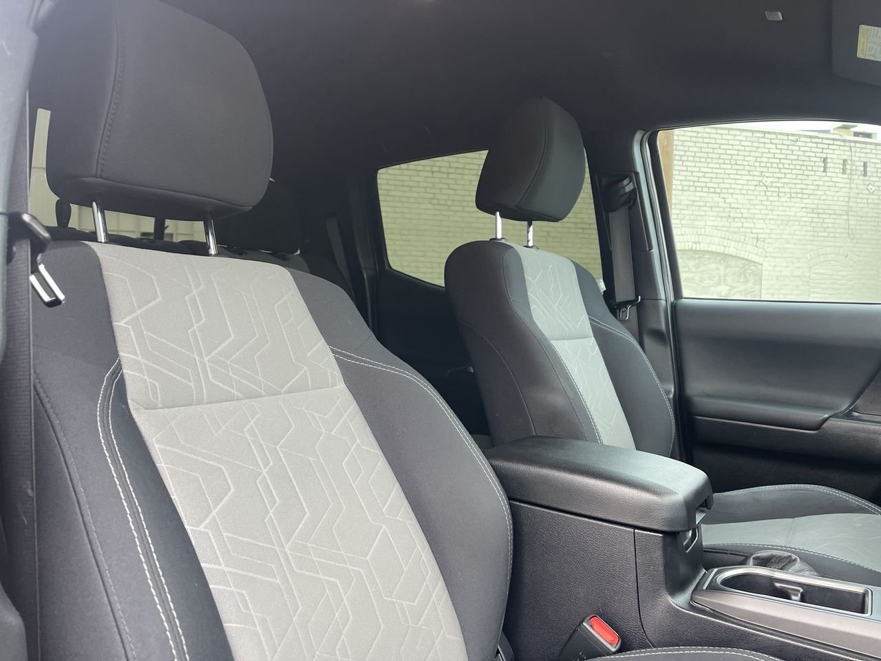 2022 Toyota Tacoma 4WD SR