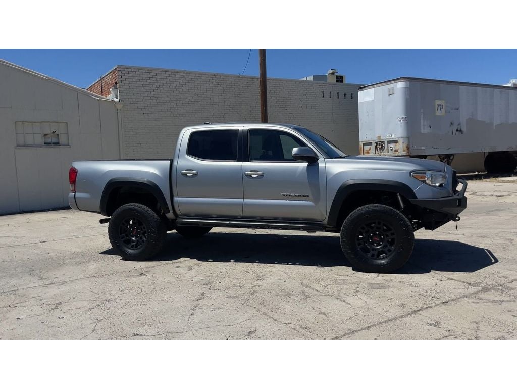 2017 Toyota Tacoma SR5