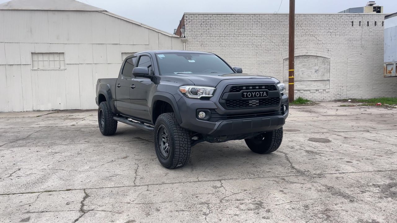 2022 Toyota Tacoma 4WD SR5