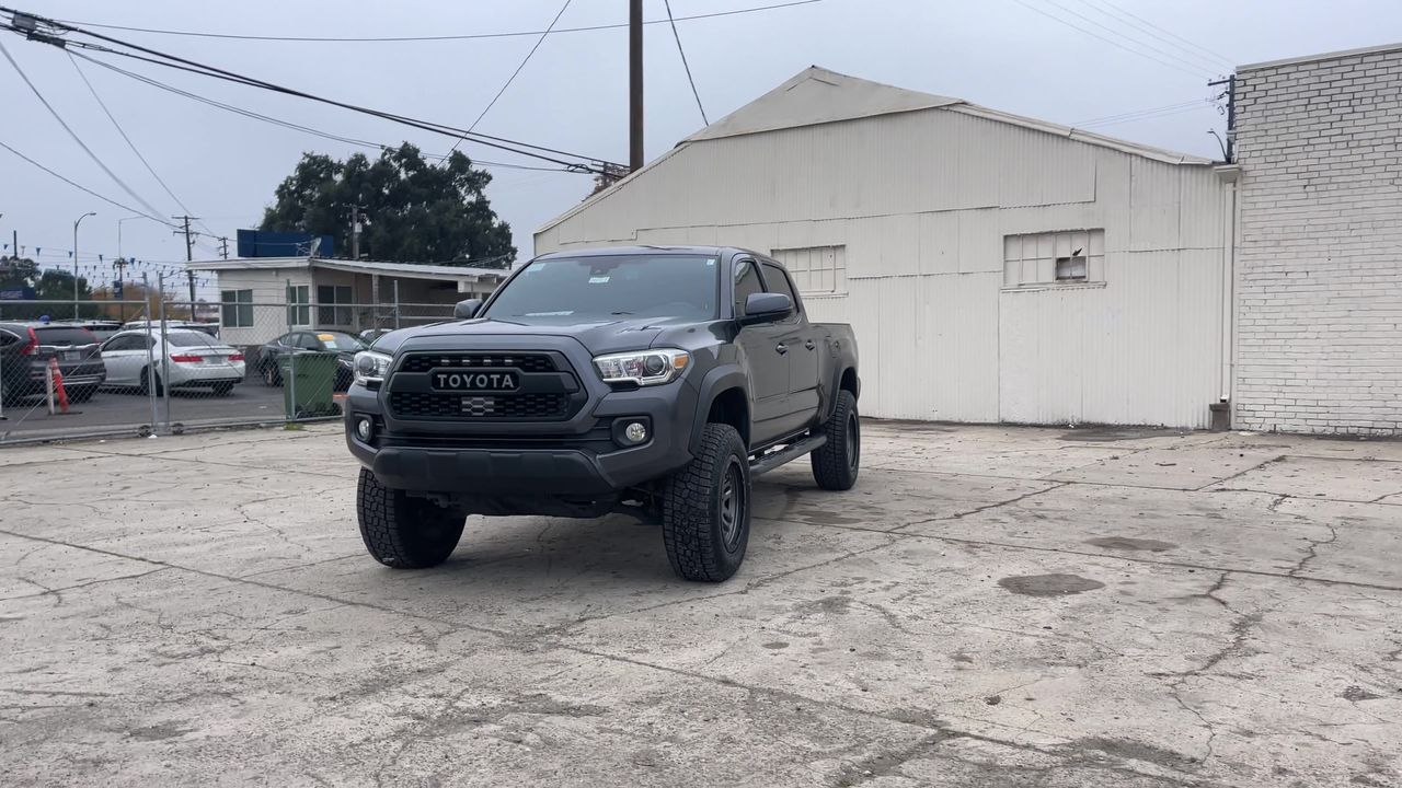2022 Toyota Tacoma 4WD SR5
