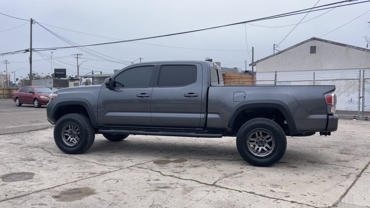2022 Toyota Tacoma 4WD SR5