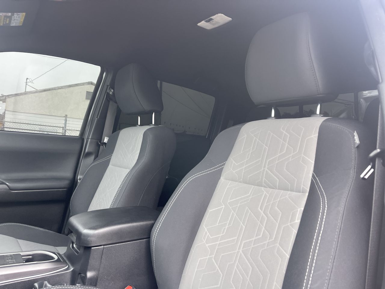 2022 Toyota Tacoma 4WD SR5