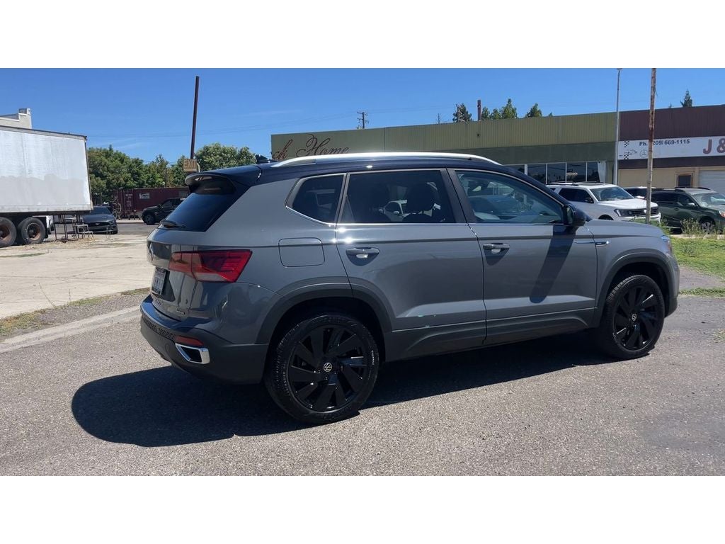 2024 Volkswagen Taos 1.5T SE
