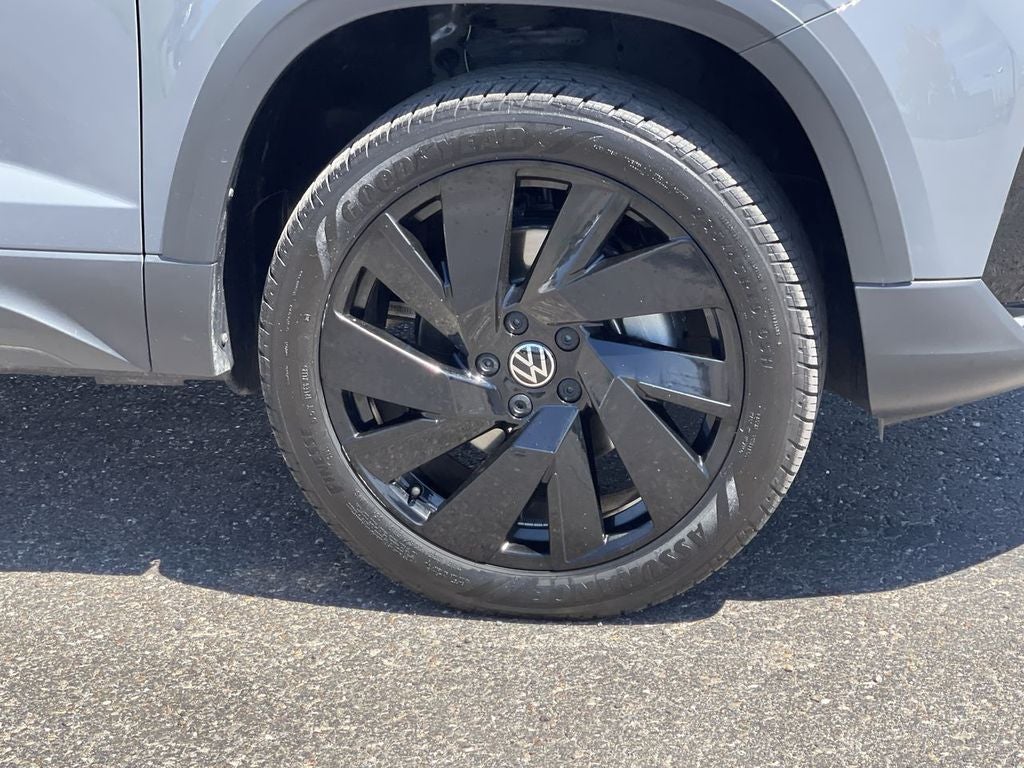 2024 Volkswagen Taos 1.5T SE