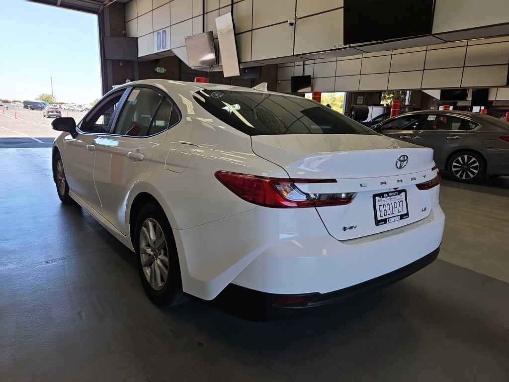 2025 Toyota Camry LE