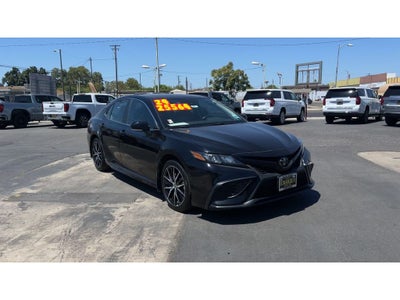2024 Toyota Camry SE