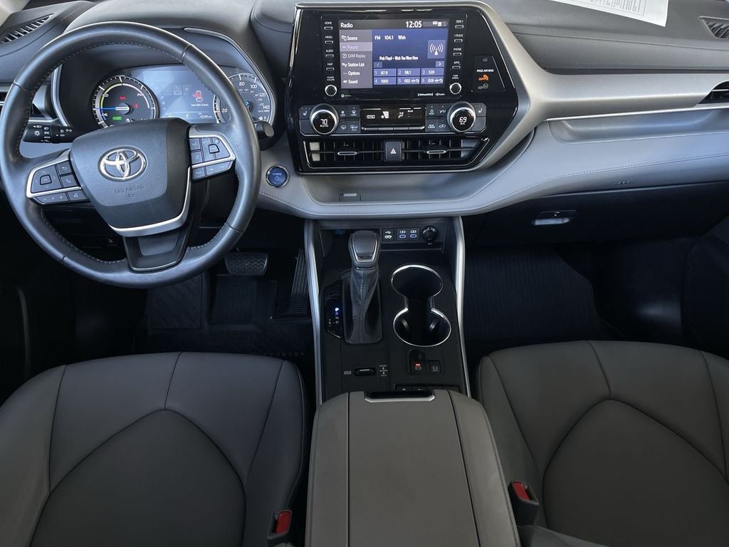 2022 Toyota Highlander Hybrid XLE