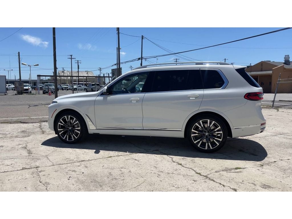 2024 BMW X7 xDrive40i