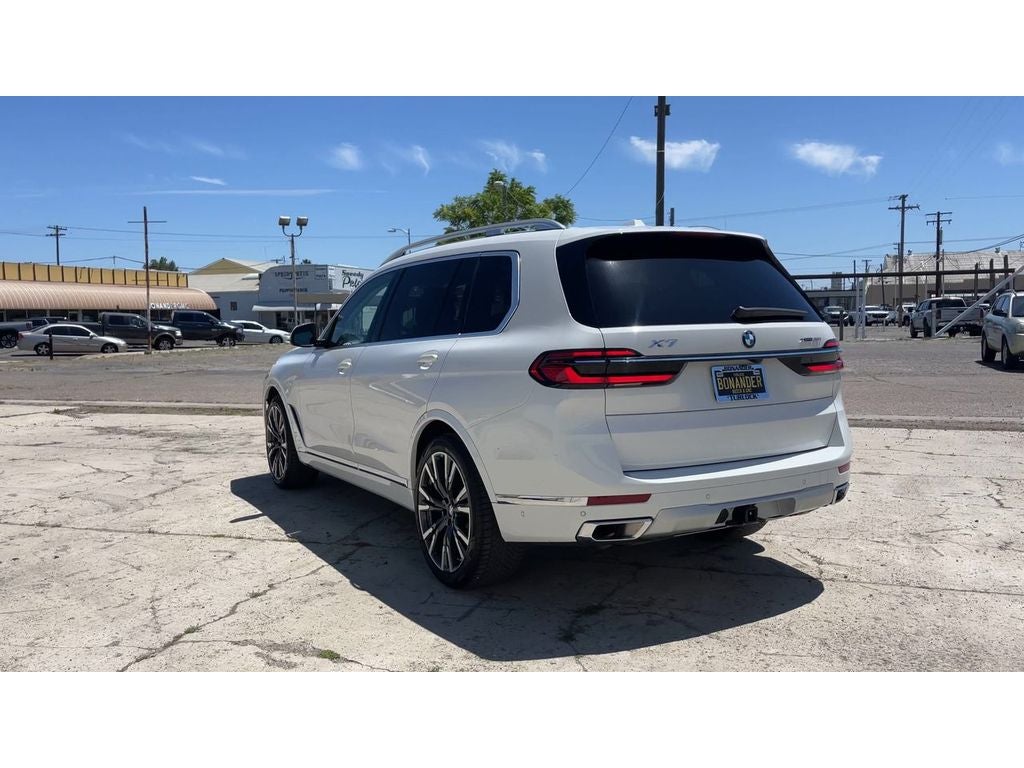 2024 BMW X7 xDrive40i