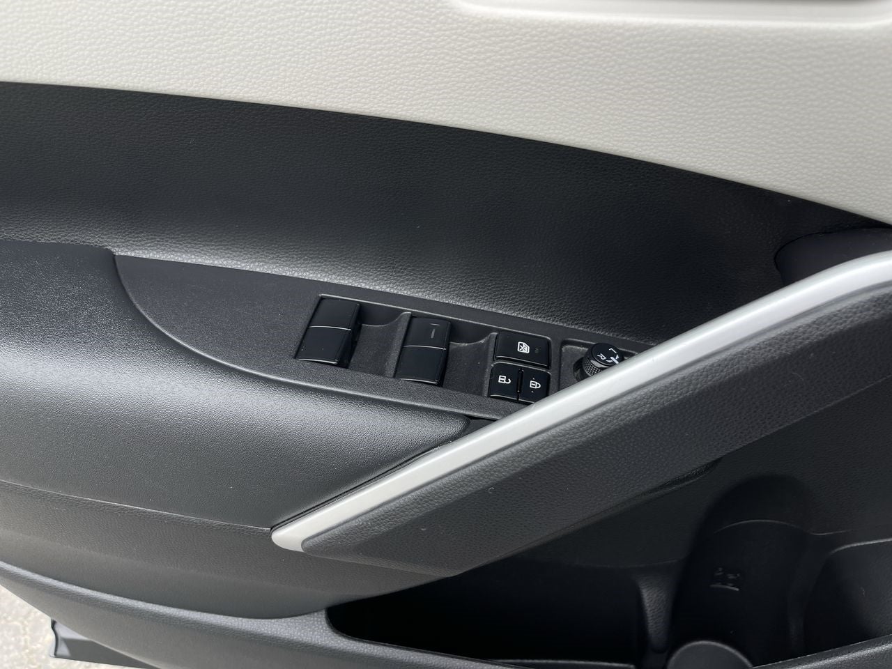 2024 Toyota Corolla Cross L