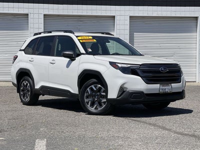 2025 Subaru Forester Premium