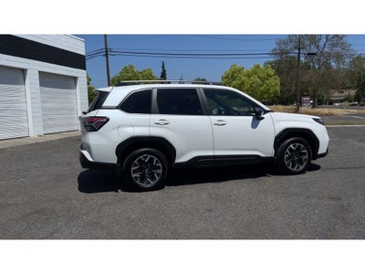 2025 Subaru Forester Premium