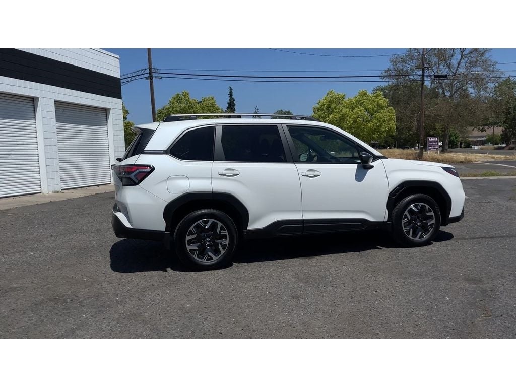 2025 Subaru Forester Premium