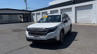 2025 Subaru Forester Premium