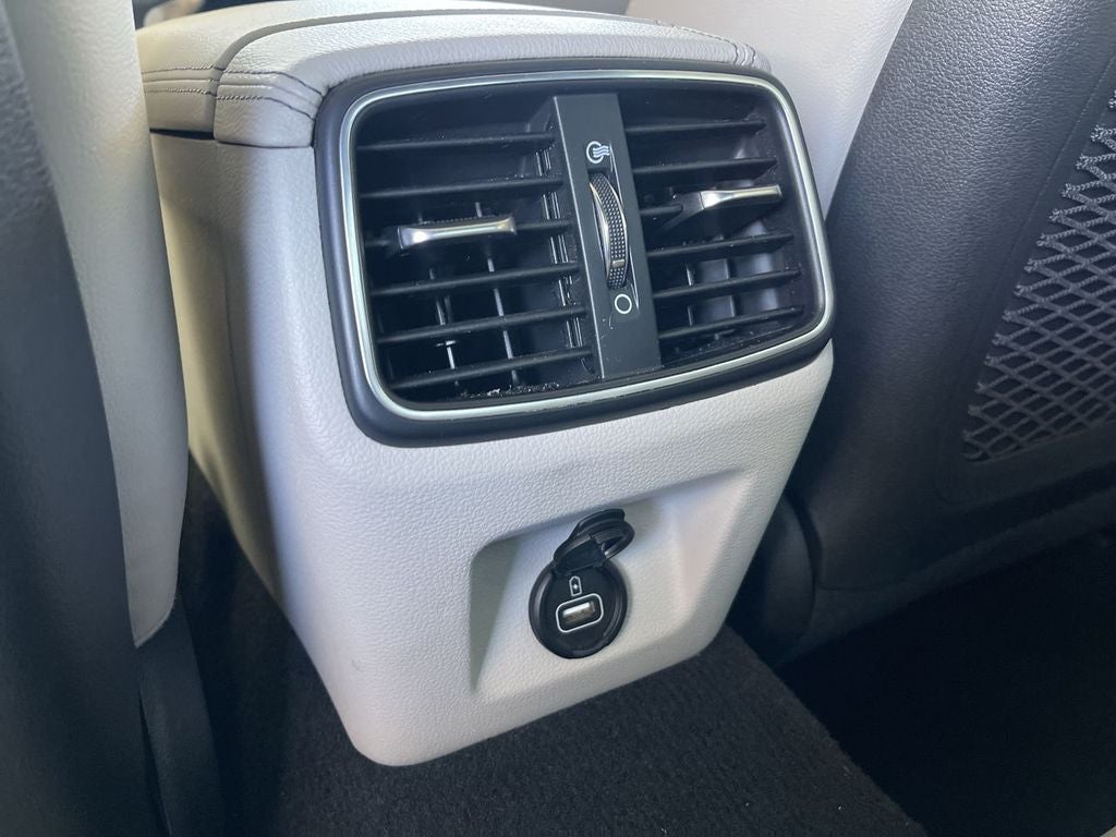 2022 Genesis G70 2.0T