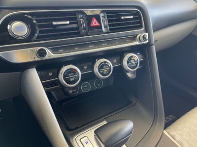 2022 Genesis G70 2.0T