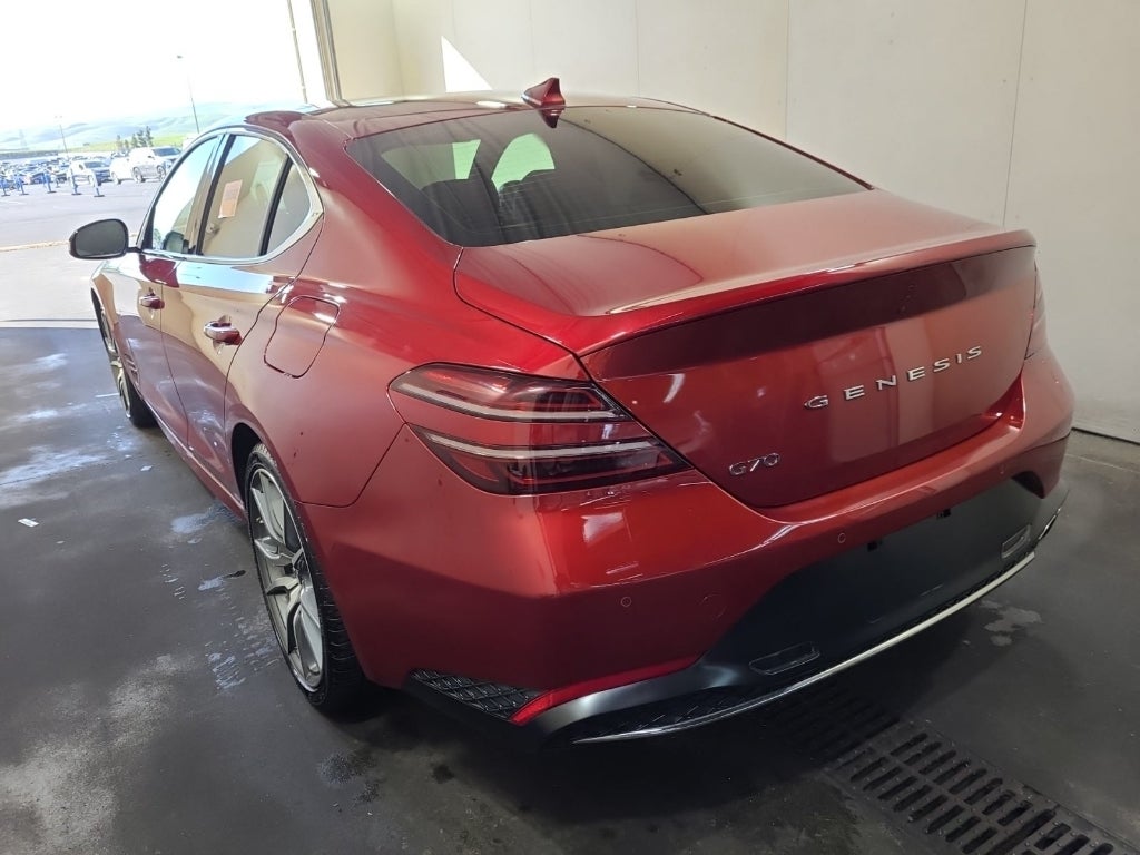 2022 Genesis G70 2.0T
