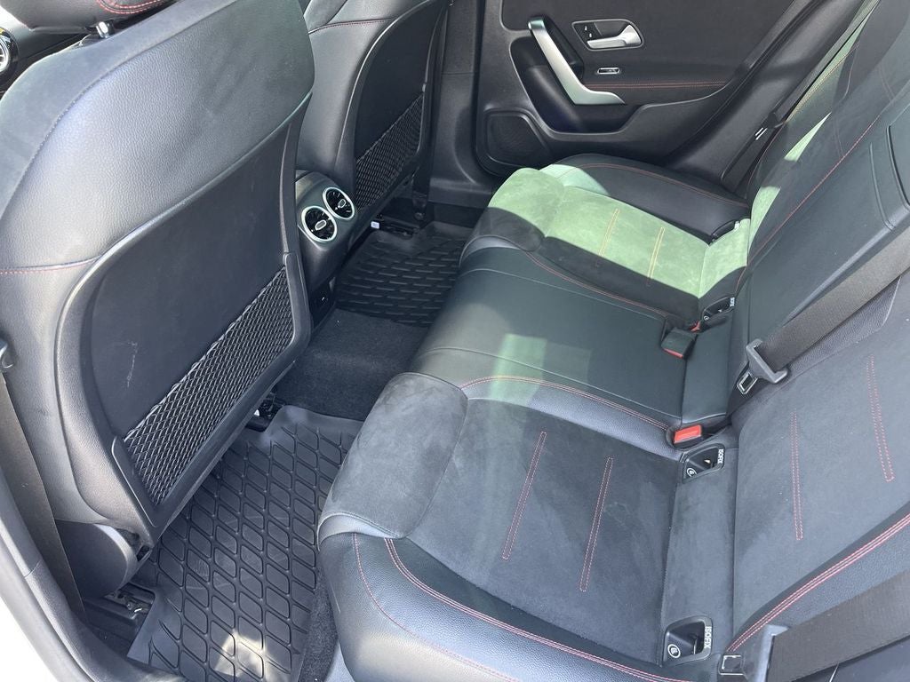 2022 Mercedes-Benz A 220 A 220
