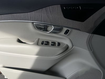 2023 Volvo XC90 Plus