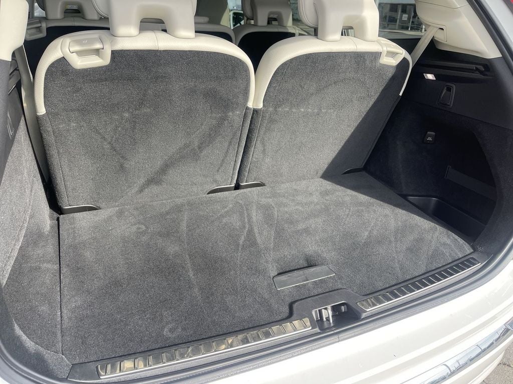 2023 Volvo XC90 Plus