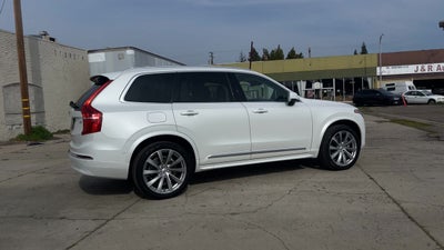 2023 Volvo XC90 Plus