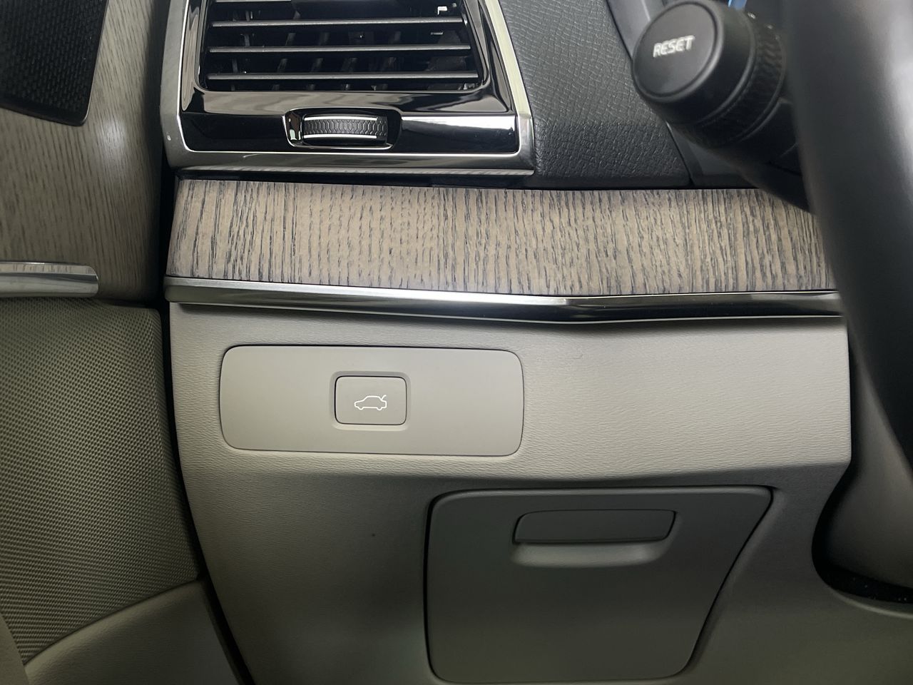 2023 Volvo XC90 Plus