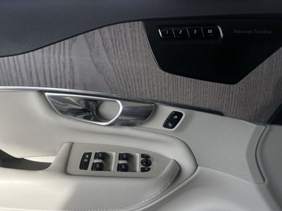 2023 Volvo XC90 Plus