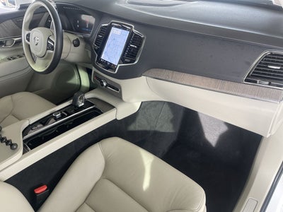 2023 Volvo XC90 Plus