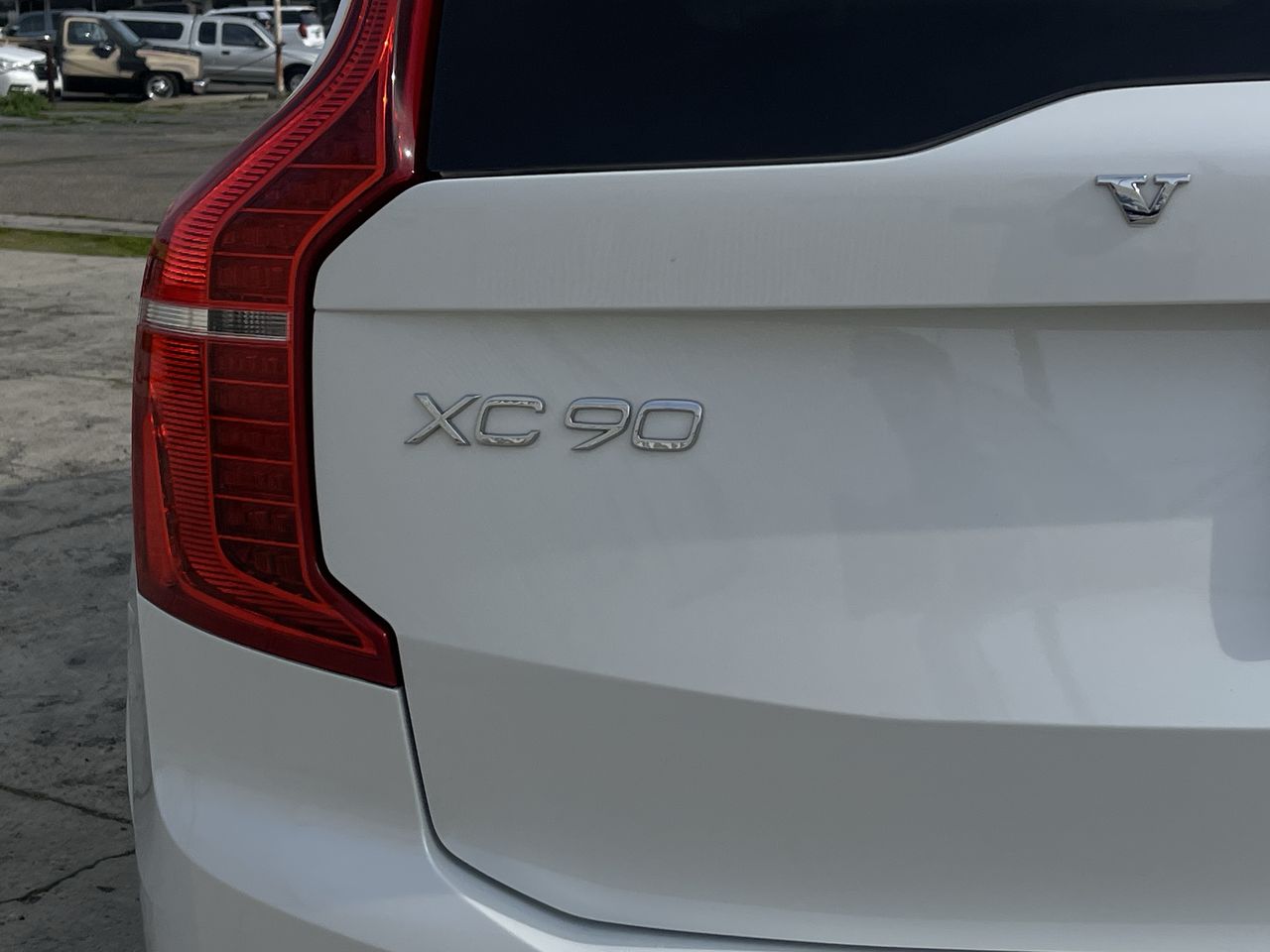2023 Volvo XC90 Plus
