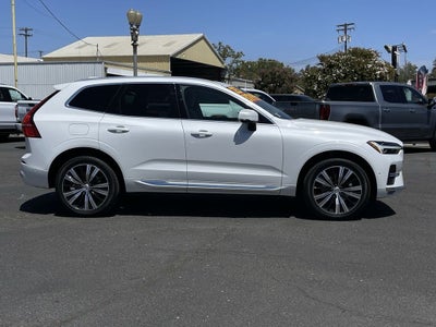 2023 Volvo XC60 B5 Plus Bright Theme
