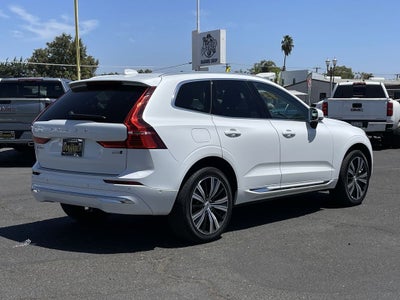 2023 Volvo XC60 B5 Plus Bright Theme